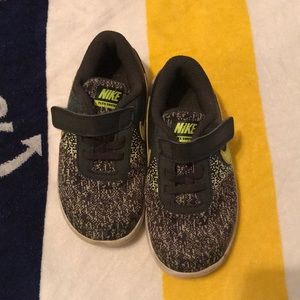 Nike flex contact size 10C